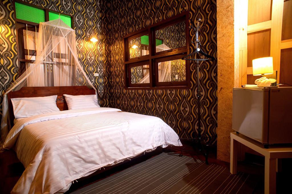 Tamajun Hotel Chanthaburi Værelse billede