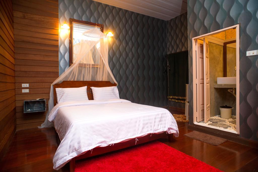 Tamajun Hotel Chanthaburi Værelse billede